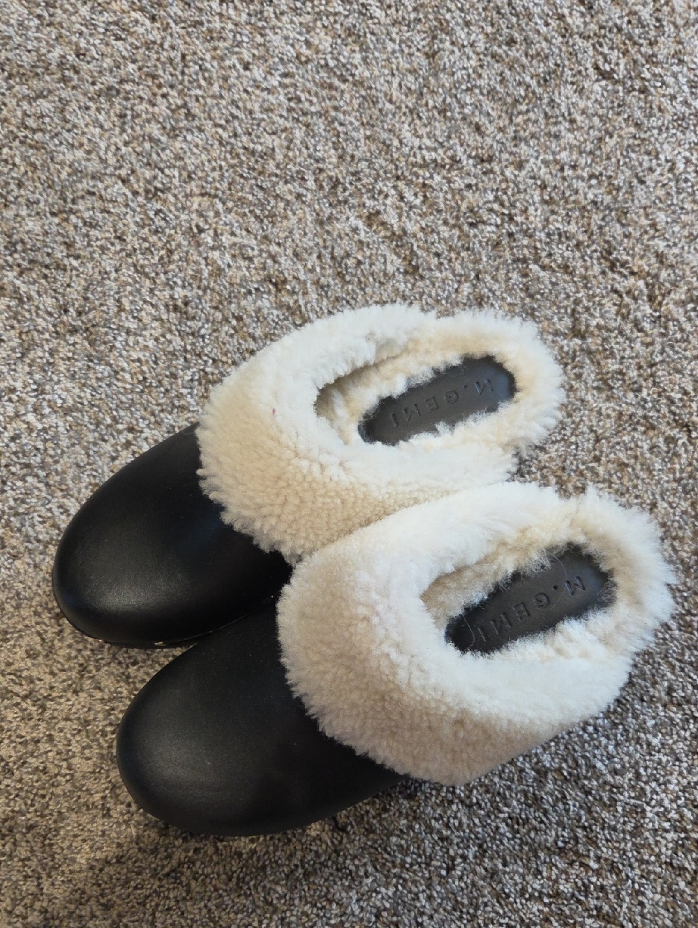 M.Gemi Black Leather Slip-On Clog with Cream Shearling Collar
